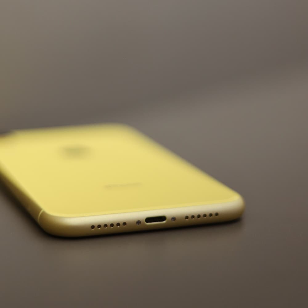 б/у iPhone XR 64GB, ідеальний стан (Yellow)